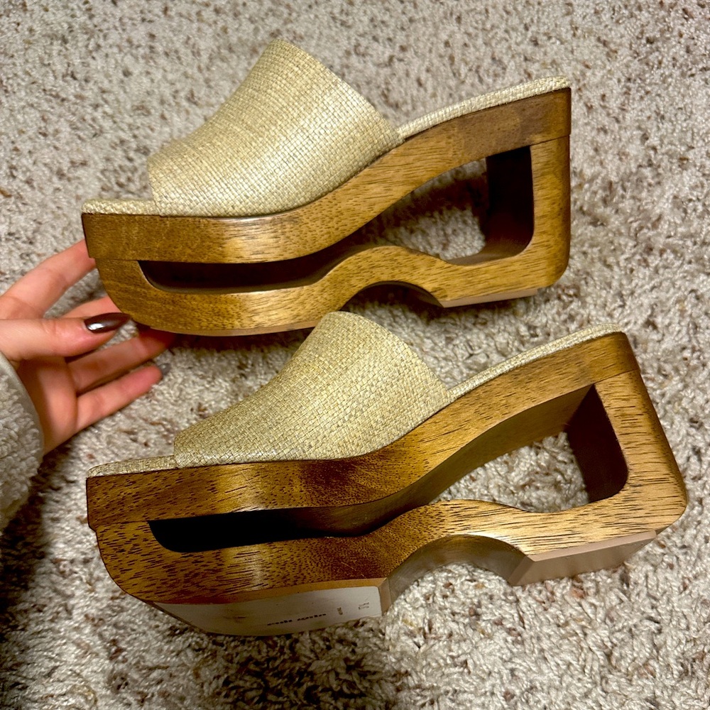 Cult Gaia wooden wedges